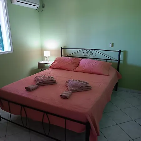 Private , 5 Min Drive From The 빌라 Minia