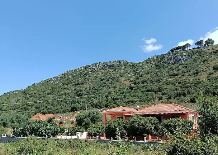 Private , 5 Min Drive From The * Minia