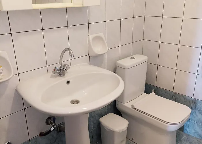 Private , 5 Min Drive From The Вилла